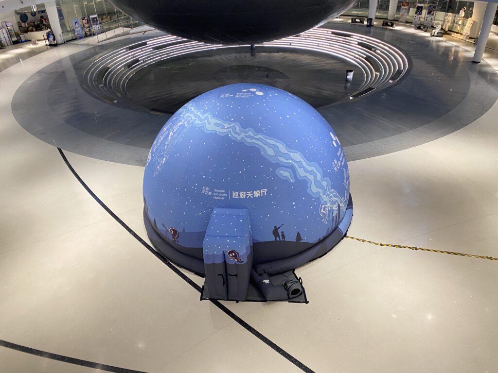 DigiPrint Go-Domes™ fully digitally printed Go-Dome™ DigiPrint Go-Domes™ fully digitally printed Go-Dome™